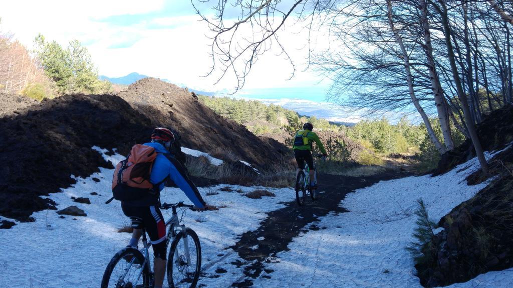 Etna Bike Holiday Zafferana Etnea Exterior foto